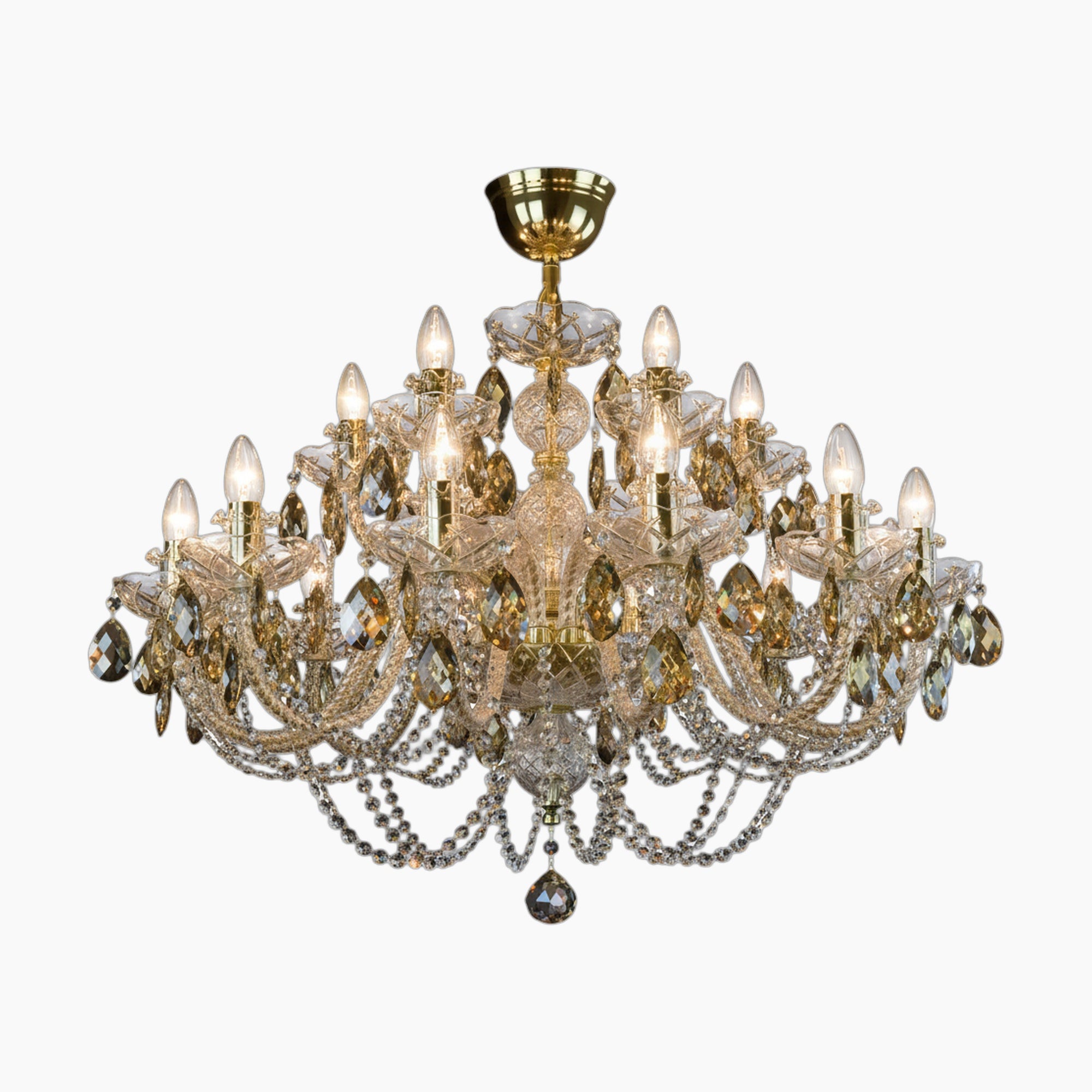 Lustre baroque en cristal avec pampilles scintillantes pour décoration élégante.