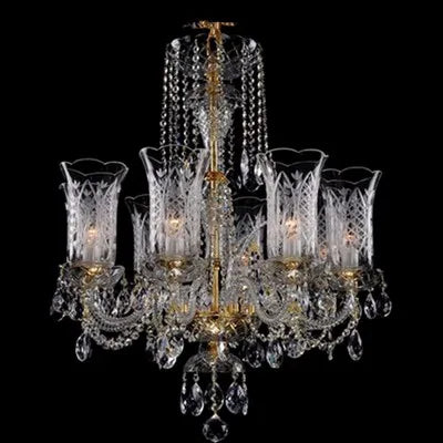 Lustre baroque en cristal avec éclairage en spirale pour halls majestueux.