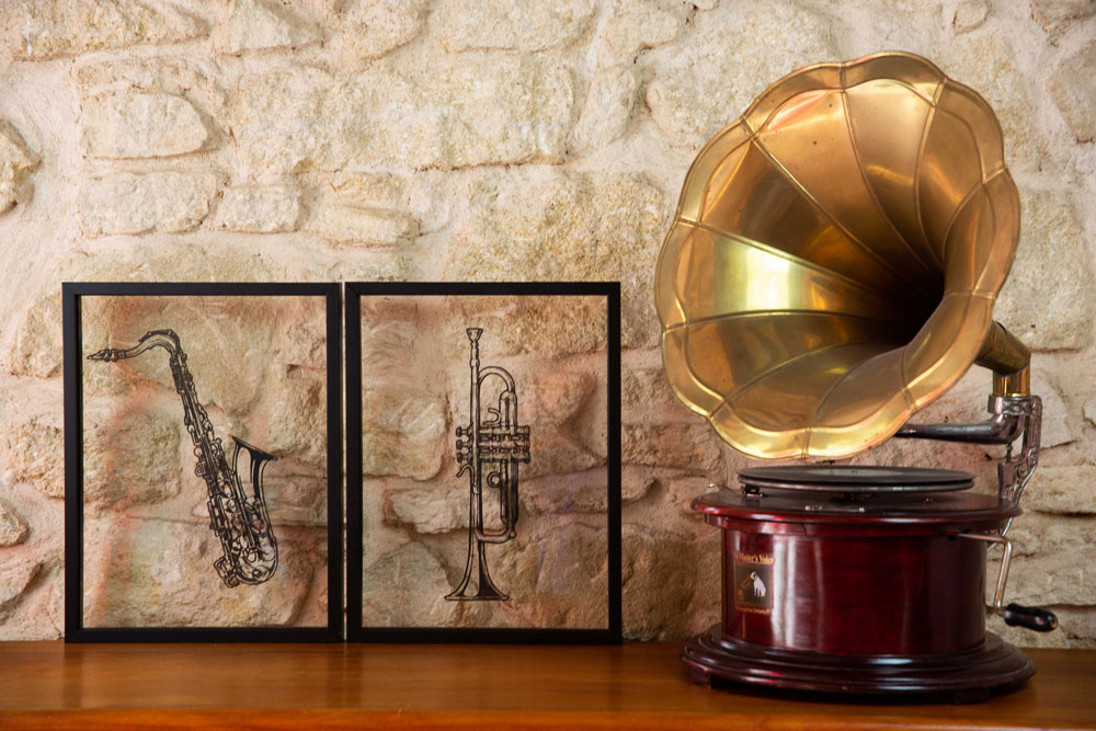 saxo-trompette-gramophone-face saxo-trompette-gramophone-face